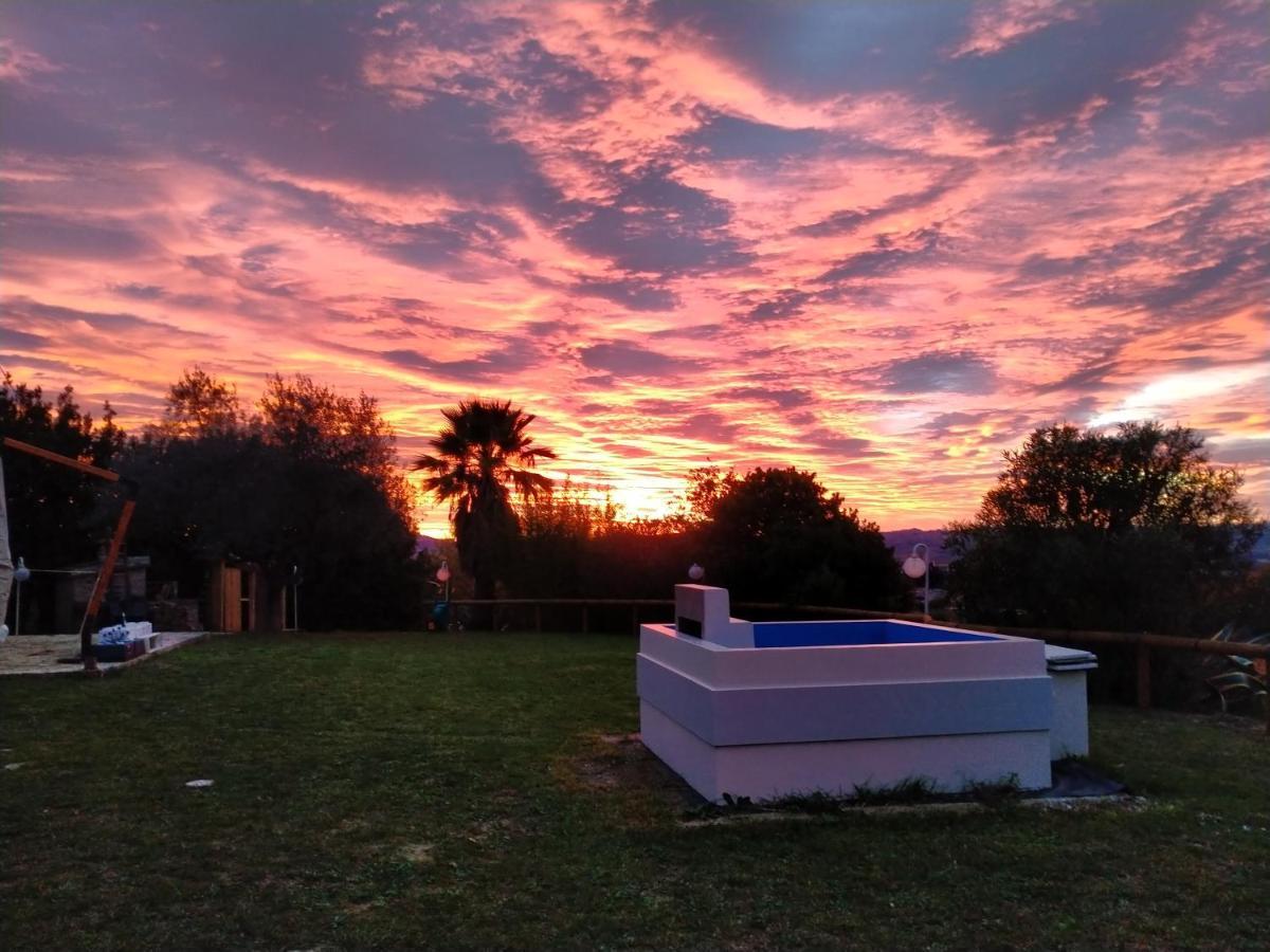 La Stalla Cepagatti Exteriör bild